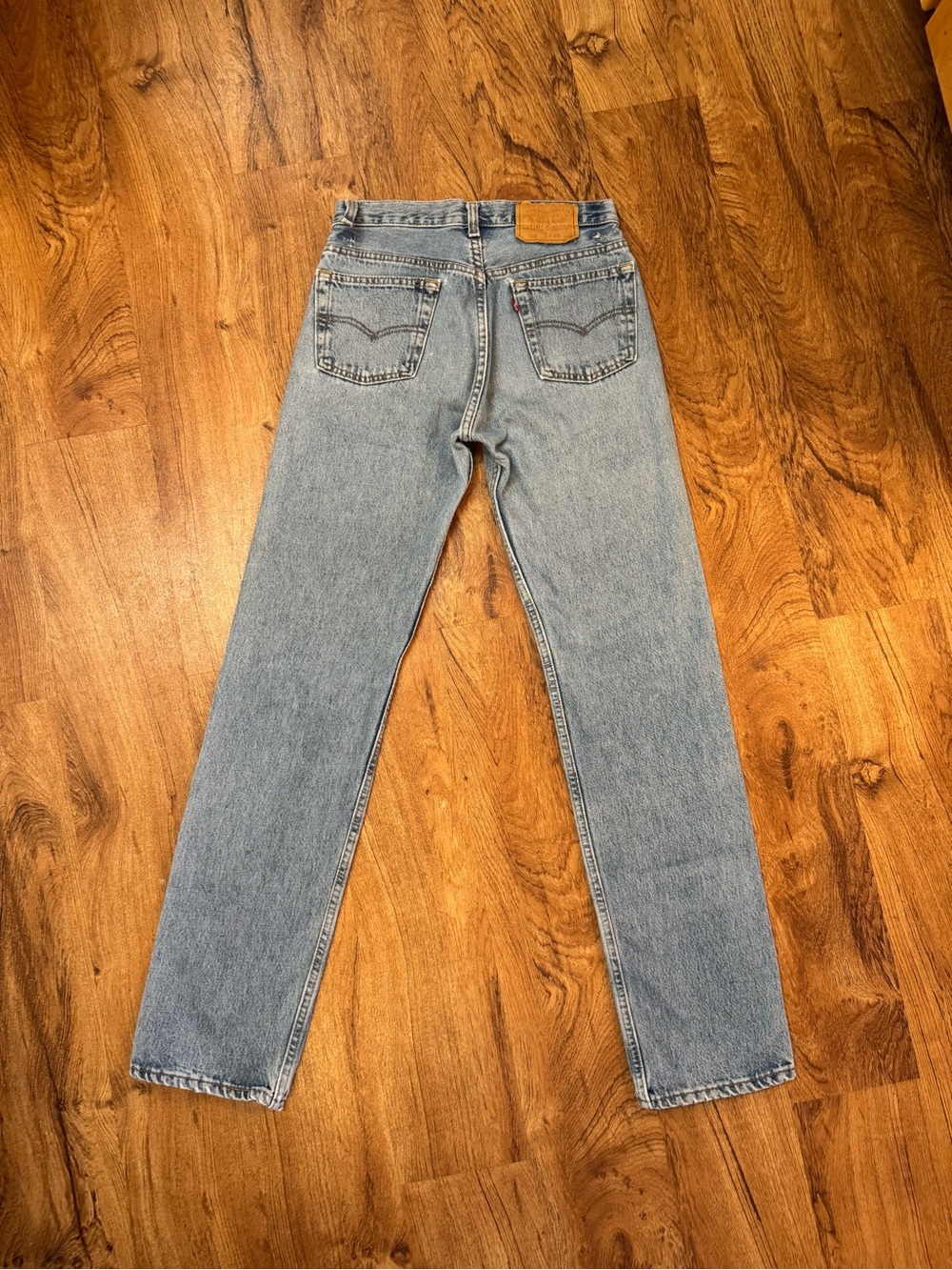 Early 90’s Vintage 501 Levi’s. Paper Tag. Made in USA. 29 x 34. (27-28).